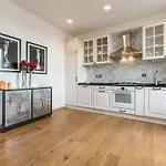 Apartment Queen *